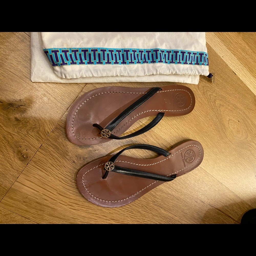 Women’s Tory Burch Leather Flip Flops
